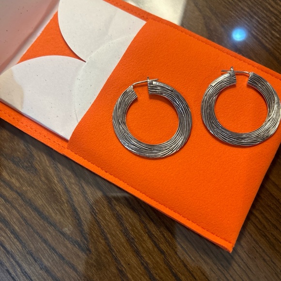 John Hardy 2 Bamboos Silver Hoop Earrings - Picture 3 of 3